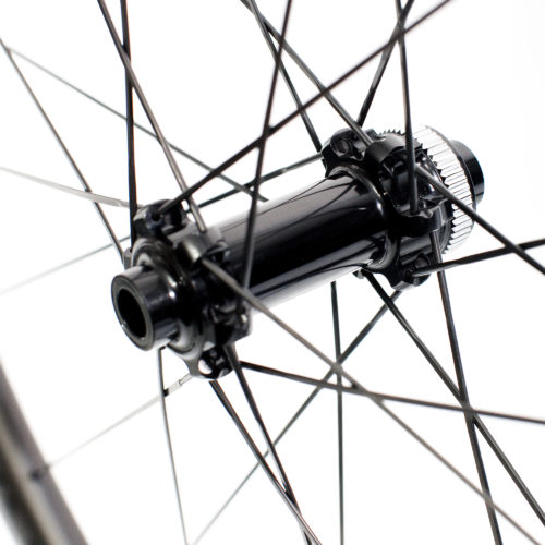 A close up of the Strada 38mm Cyclocross carbon tubular hub