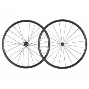 A pair of Enve SES 2.2 carbon bicycle wheels
