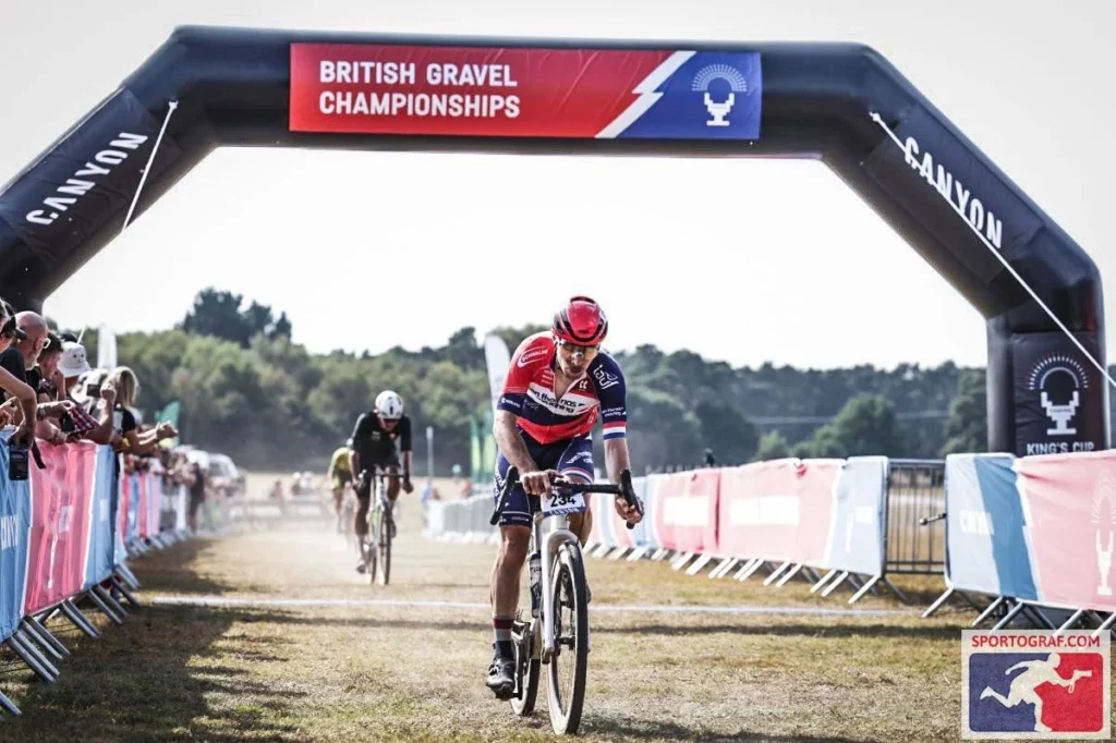 Ben Thomas crossing the finish line in after a heroic effort in the race. His Strada Gravel Ultra Plus helping him maintain speed and consistaentcy over all terrains on the course.